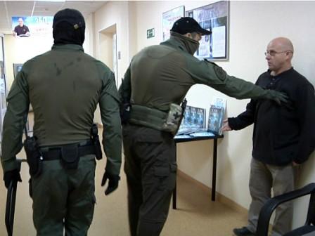 ФСБ  провела обыски  в подмосковной штаб-квартире саентологов