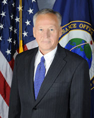 Старейшина мормонов Брюс А. Карлсон — директор службы космической разведки США.