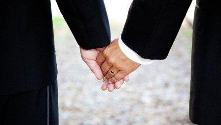 Для легализации однополых браков в Ирландии требуется изменение конституции